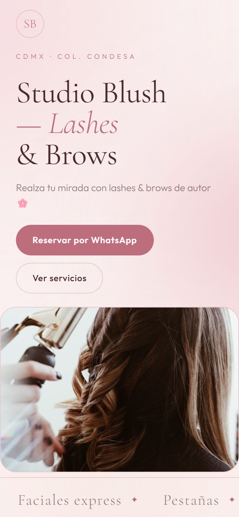 Studio Blush — una tarjeta digital real de HMU Link